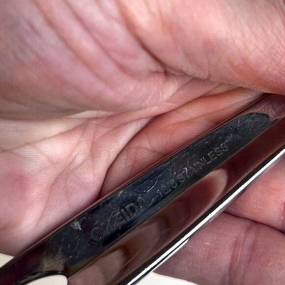 Oneida 18/8 Stainless Steel Slotted Spatula Turner Server Flipper 9.5" - Picture 8 of 8